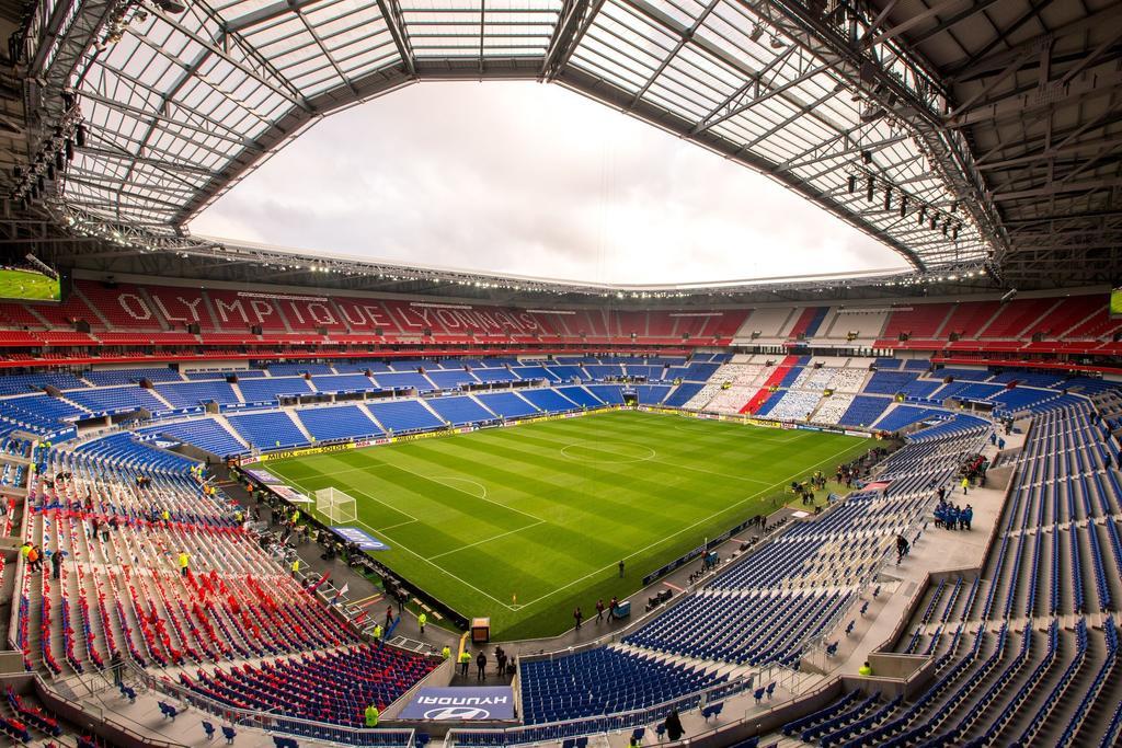 B&B Hotel Lyon Grand Stade Meyzieu Exterior photo